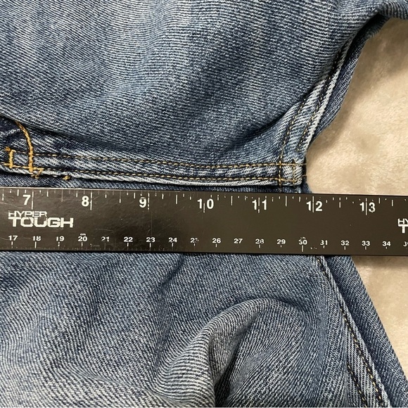 Hidden Distressed Cut Off Hem Jeans Size 31 - Picture 9 of 10